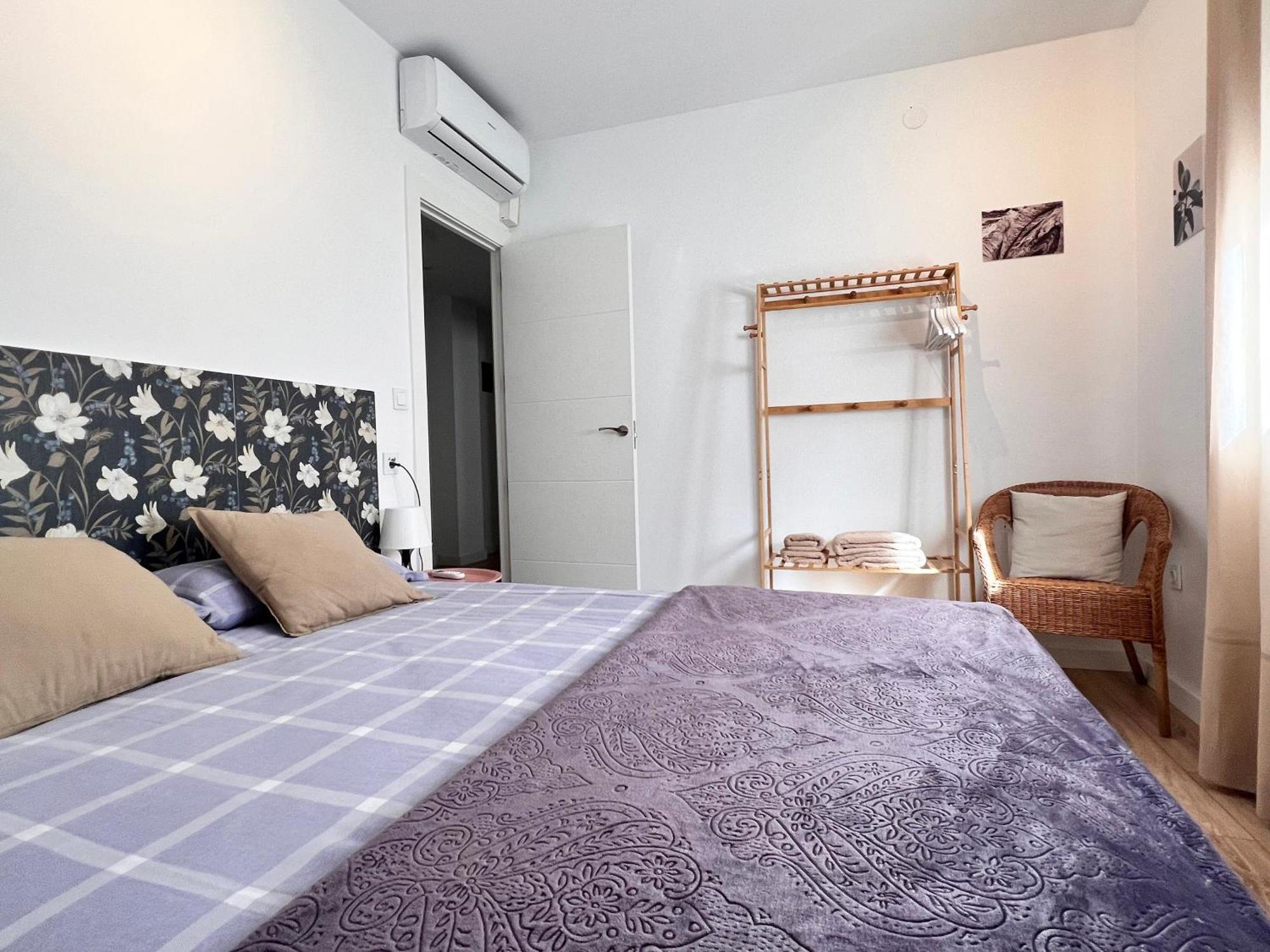 Villa Regimiento 2, Center, New, Quite, Breakfast Included, Parking On Request, Rg Málaga Esterno foto